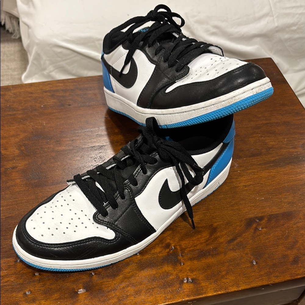 Jordan 1 Retro Low OG black dark powder blue